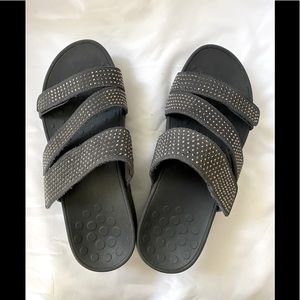 VIONICS Grey sparkle wedge sandals